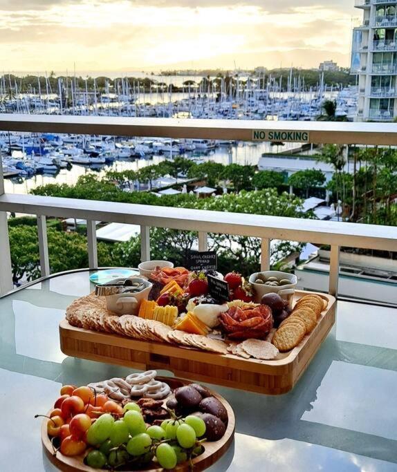 Ilikai Hotel Condo With Kitchen And Ocean View 檀香山 外观 照片