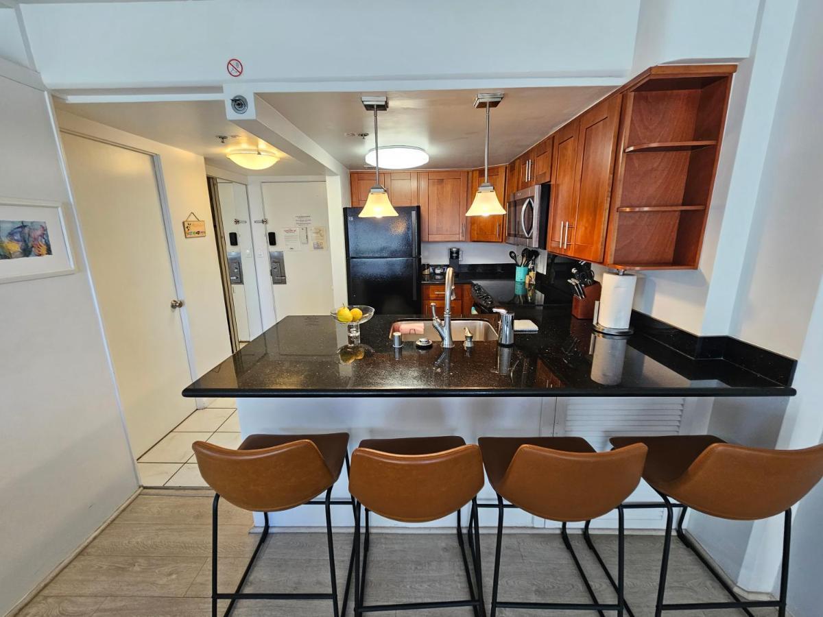 Ilikai Hotel Condo With Kitchen And Ocean View 檀香山 外观 照片